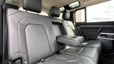 Land Rover Defender 3.0 D250 SE 110 5dr Auto Diesel Estate